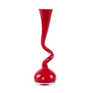 Wazon czerwony, Swing Vase, duński design, produkcja: Normann Copenhagen, designer: Britta Bonnesen