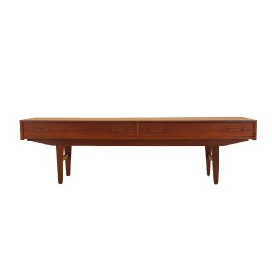 Lowboard tekowy, duński design, lata 60, produkcja: Dania