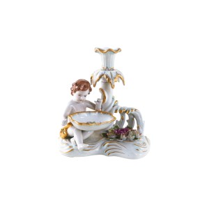 Figuralny świecznik porcelanowy z puttem i złoceniami, przełom XIX i XX wieku